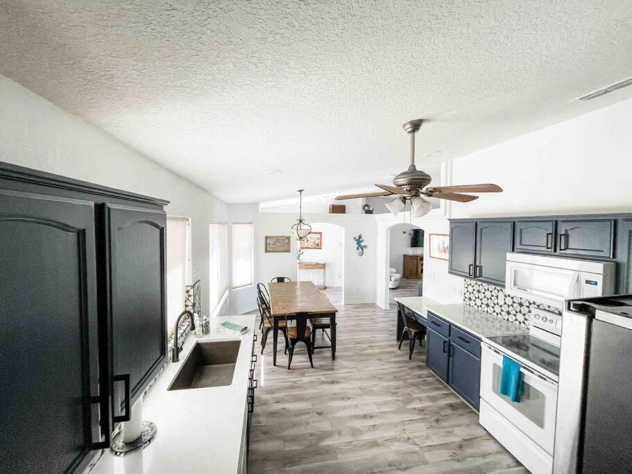 Private View On The Lake Side Of 95! Sleeps 16 Lake Havasu City Eksteriør billede