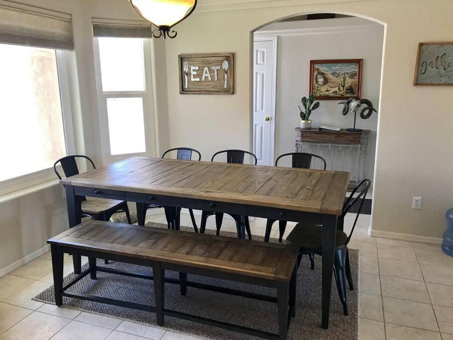 Private View On The Lake Side Of 95! Sleeps 16 Lake Havasu City Eksteriør billede