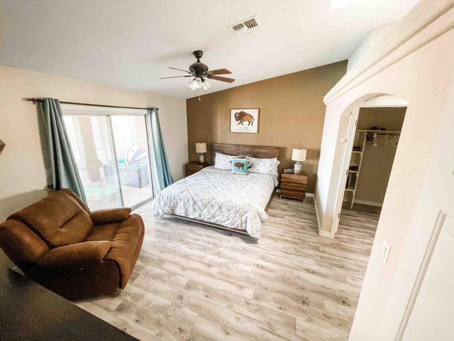 Private View On The Lake Side Of 95! Sleeps 16 Lake Havasu City Eksteriør billede